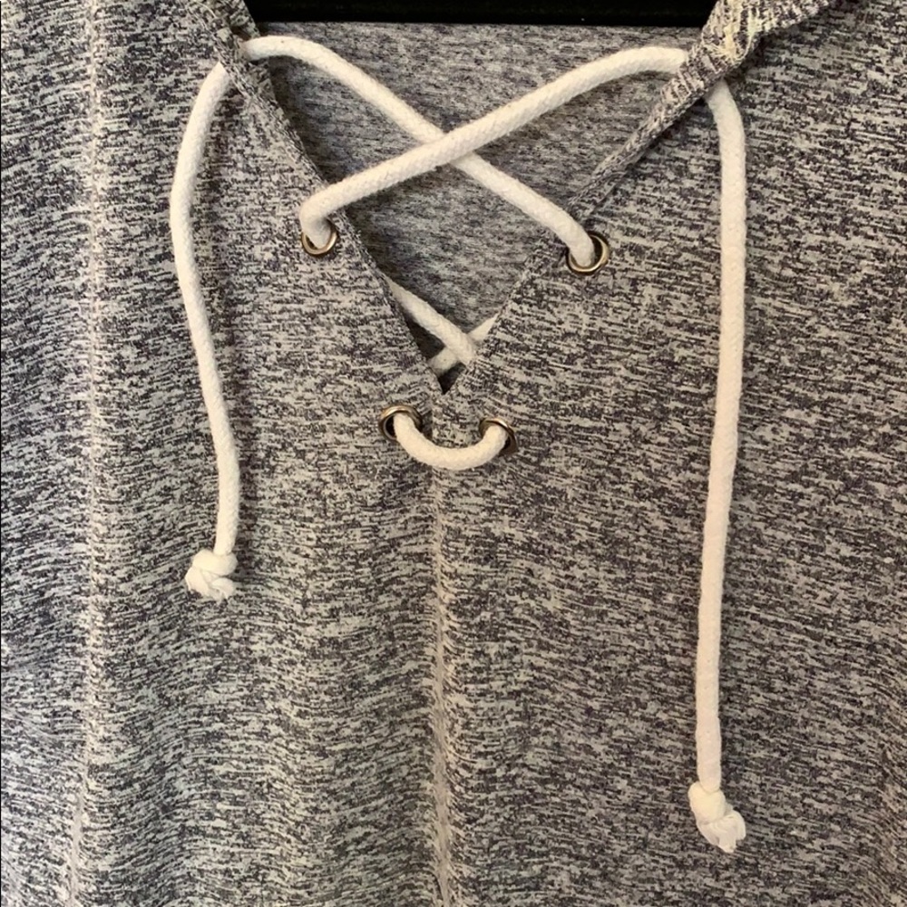 Top - Picture 3 of 4